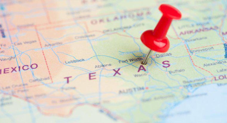 ¿Qué muestra un gran mapa de Texas?