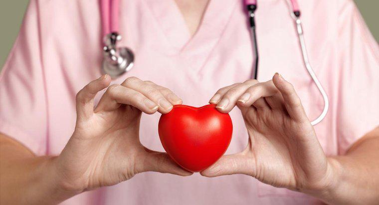 ¿Cuáles son los signos de enfermedad cardíaca en las mujeres?
