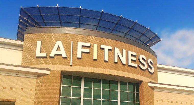 ¿Qué instalaciones ofrece LA Fitness?