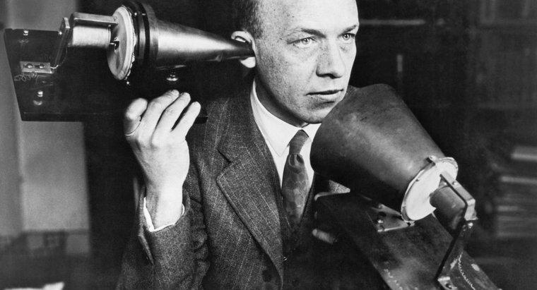 ¿Por qué Alexander Graham Bell inventó el teléfono?