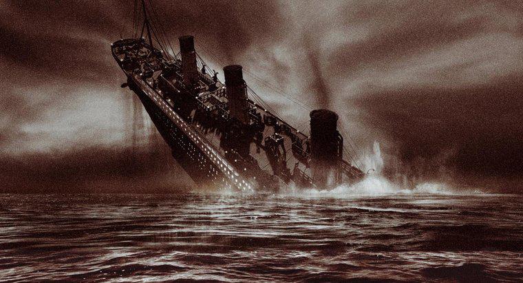 ¿Cuáles son algunos hechos para los niños sobre el Titanic?