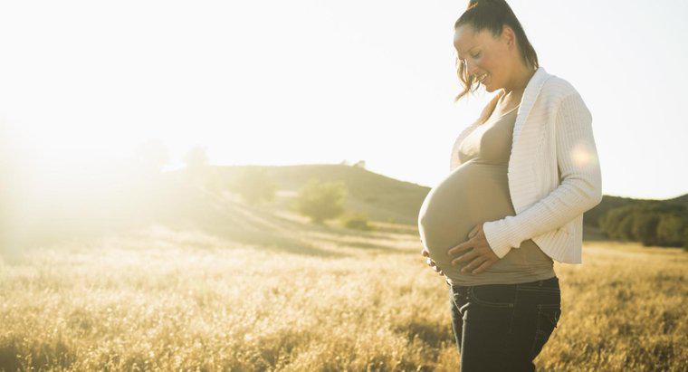 ¿Puede una mujer embarazada tener un período?