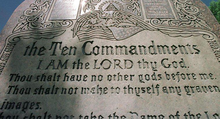 ¿Por qué se enumeran los 10 mandamientos tal como son?