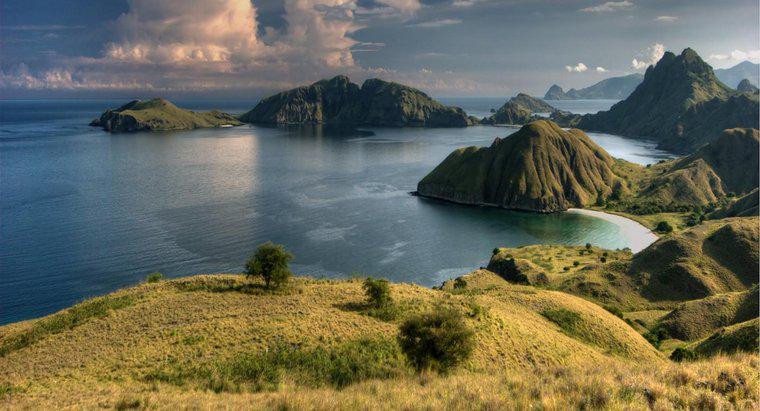 ¿Cuántas islas componen Indonesia?