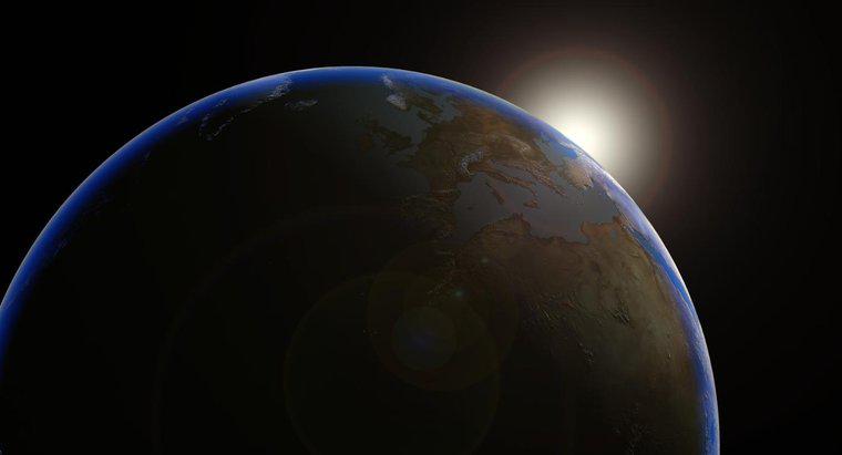 ¿Cuánto tiempo tarda la Tierra en girar sobre su eje?