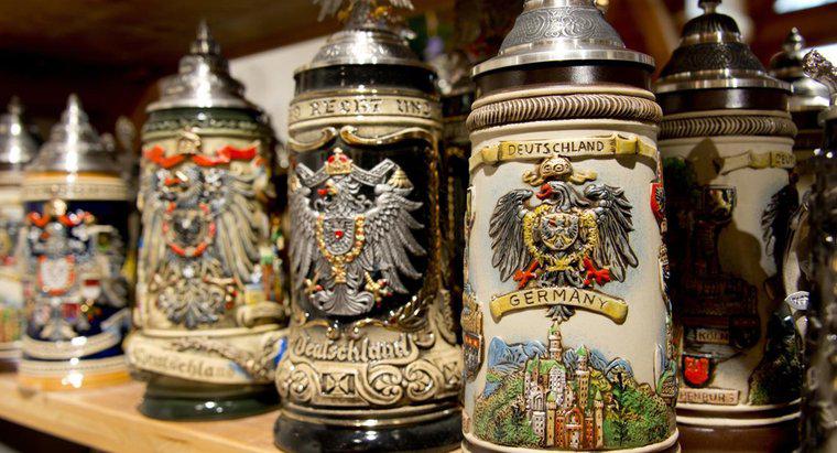 ¿Cómo identificar las jarras de cerveza alemanas o Steins?