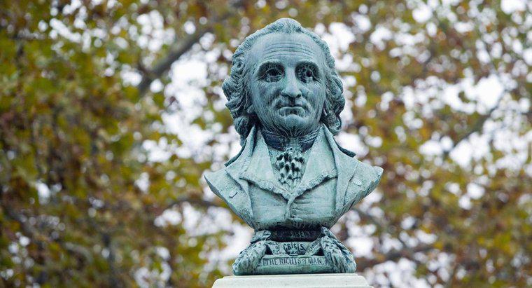 ¿Qué argumentó Thomas Paine en "sentido común"?