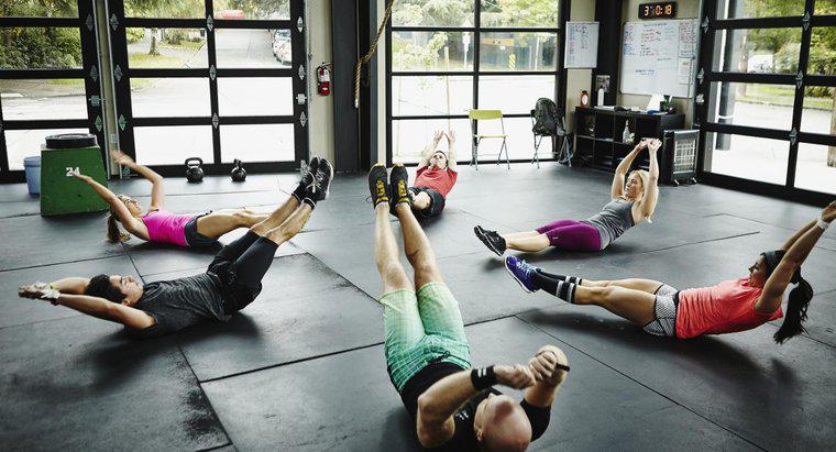 ¿Cuáles son algunos ejercicios de resistencia muscular?
