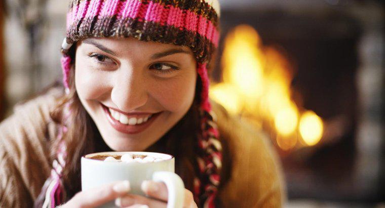 ¿Swiss Miss Hot Chocolate contiene cafeína?