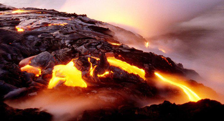 ¿Qué causa que el magma se levante?
