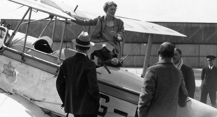 ¿Qué tipo de familia tenía Amelia Earhart?