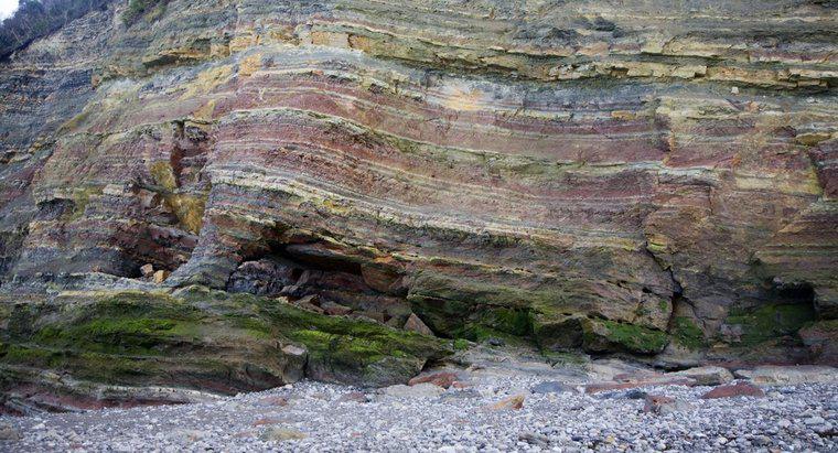 ¿Dónde se encuentran las rocas sedimentarias?