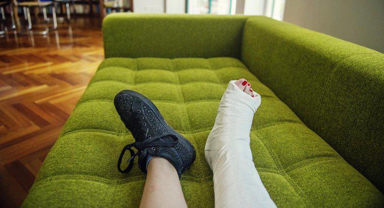 ¿Qué puede causar dolor severo de la pierna?