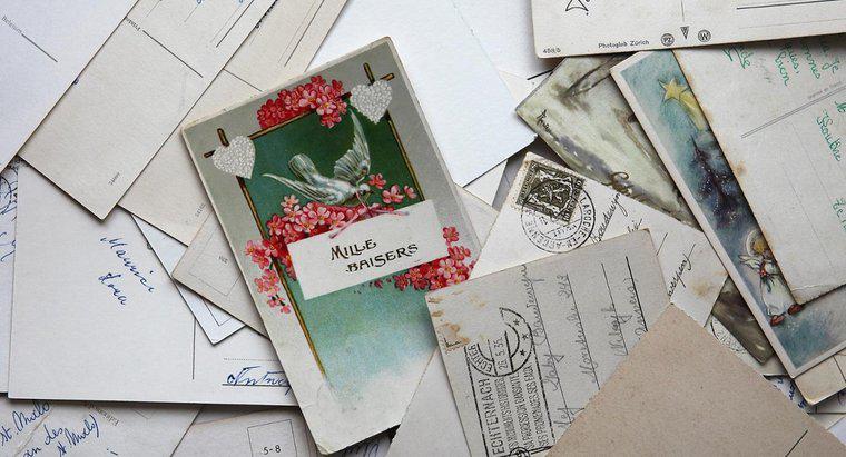 ¿Cómo encuentro el valor de una postal antigua?