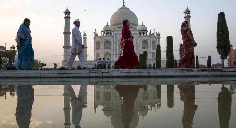 ¿Por qué la gente visita el Taj Mahal?