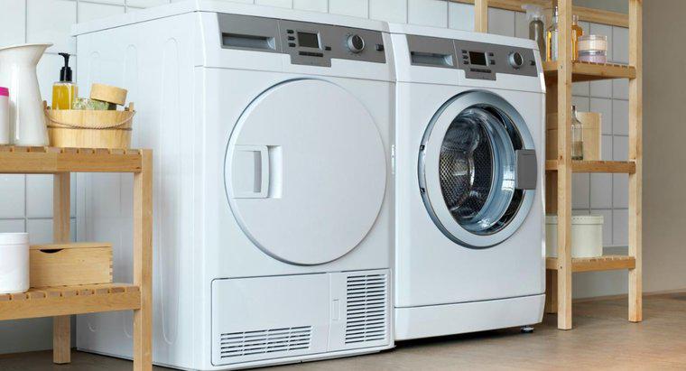 ¿Cuáles son las dimensiones medias de las lavadoras y secadoras?