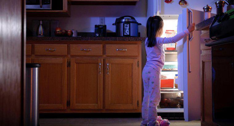 ¿Cuántos vatios de electricidad usa un refrigerador?