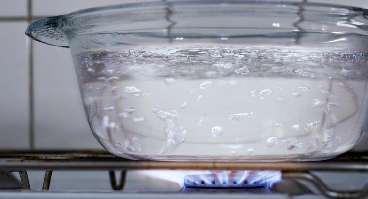 ¿Cuál es el punto de ebullición del agua destilada?