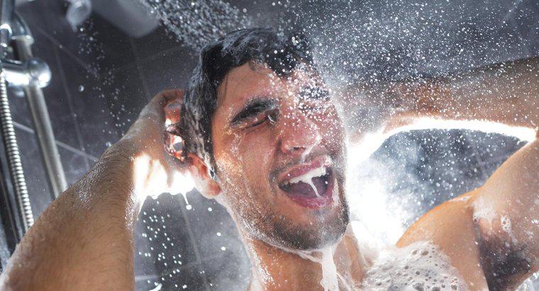 ¿Con qué frecuencia debe una persona ducha?