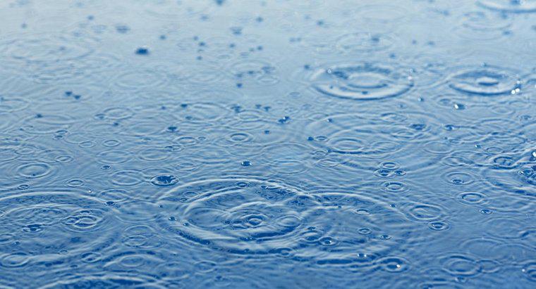 ¿Por qué el agua de lluvia es naturalmente ácida?