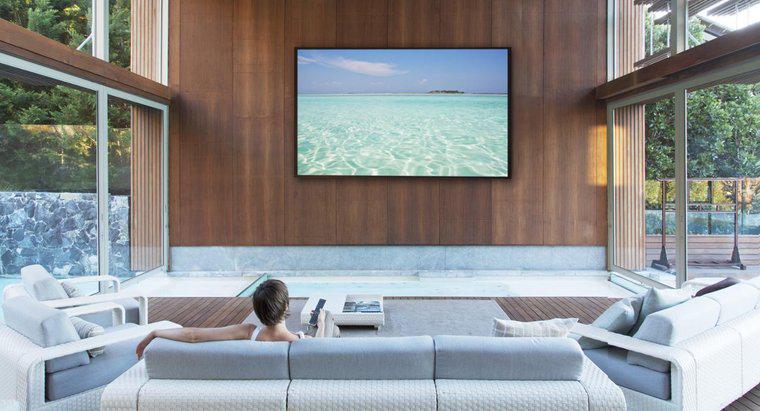 ¿Cuál es la diferencia entre un televisor inteligente y un televisor normal?