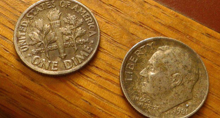 ¿Cuál es la mejor manera de limpiar monedas antiguas?