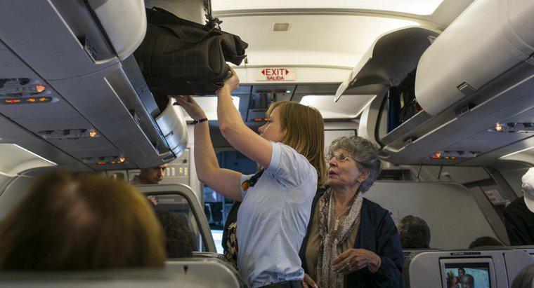 ¿Cuáles son las reglas de equipaje de mano para JetBlue Airlines?