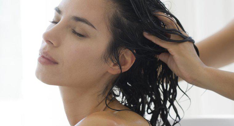 ¿Cómo se usa el aceite de ricino para el crecimiento del cabello?