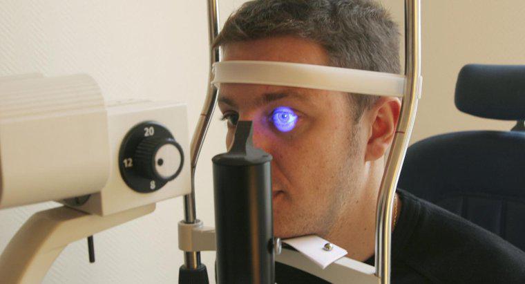 ¿Qué tipo de tumores pueden desarrollarse detrás del ojo?
