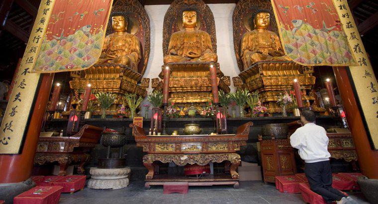 ¿Cómo se llama el lugar de adoración budista?