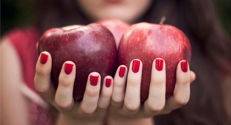 ¿Qué vitaminas fortalecen las uñas?