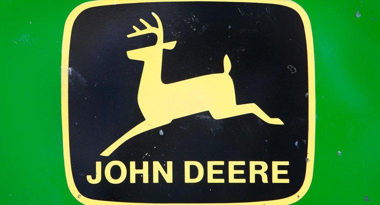 ¿Cómo solucionas problemas en una cortadora de césped John Deere?