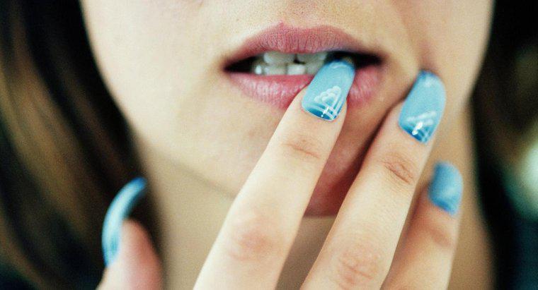 ¿Cuáles son los beneficios de las uñas de gel sobre las uñas de acrílico?