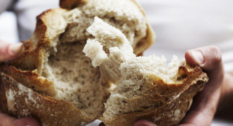 ¿Cuáles son los nutrientes que se encuentran en el pan?
