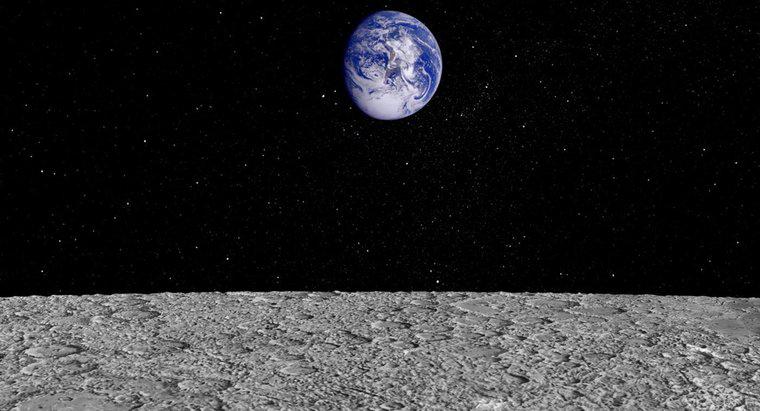 ¿Cómo se compara el diámetro de la Luna con la distancia entre la Tierra y la Luna?