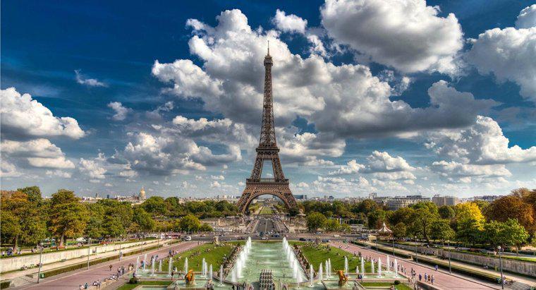 ¿Por qué es famosa la Torre Eiffel?