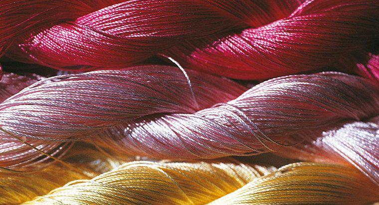 ¿Cómo se obtienen las fibras de seda?