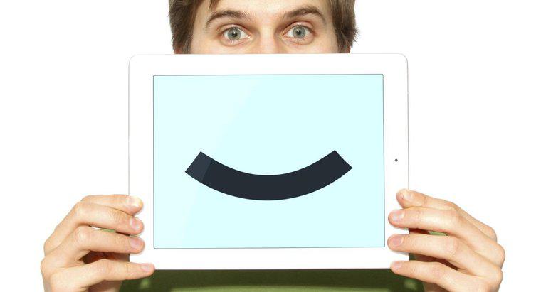¿Cómo hacer caras sonrientes o imágenes con un teclado?