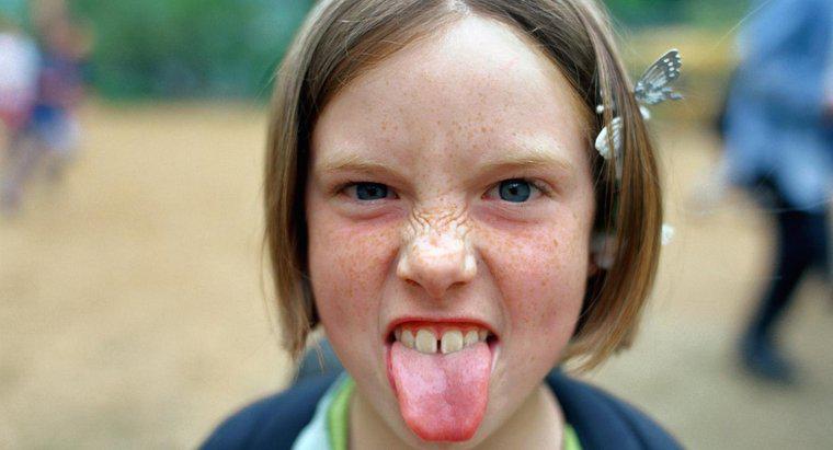 ¿Qué enfermedades causan una lengua blanca?