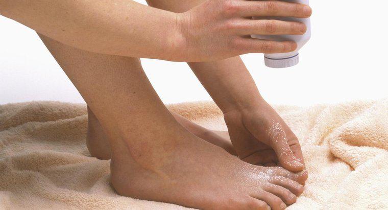 ¿Cuánto tiempo vive el hongo del pie de atleta en una toalla o un zapato?