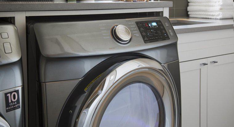 ¿Cómo se compara una lavadora Maytag con una lavadora Whirlpool?