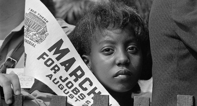 ¿Qué beneficios hubo en los derechos civiles en la década de 1960?