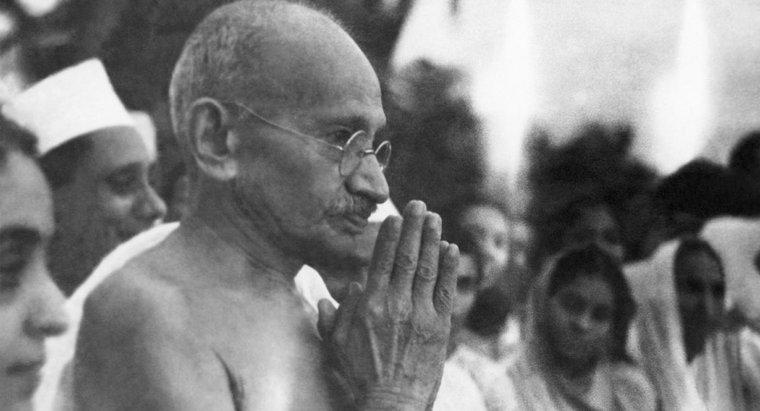 ¿Cómo Gandhi obtuvo la independencia para la India?