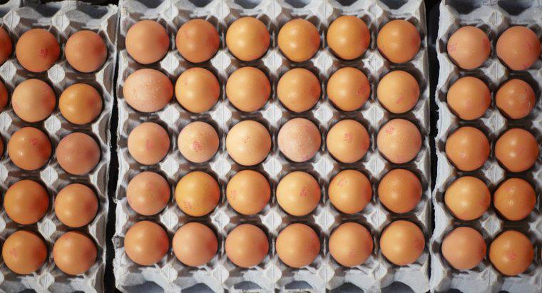 ¿Cuánto tiempo son buenos los huevos más allá de su fecha de caducidad?