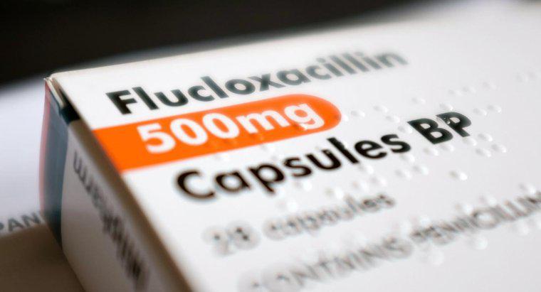 ¿Qué se usa para tratar la flucloxacilina?