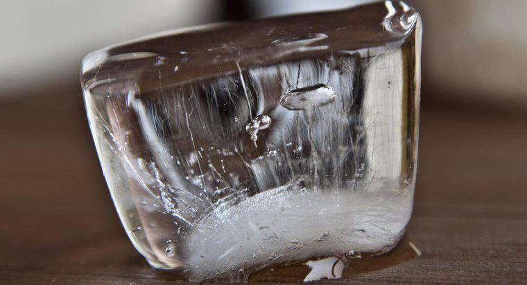 ¿Es la fusión del hielo un cambio físico?