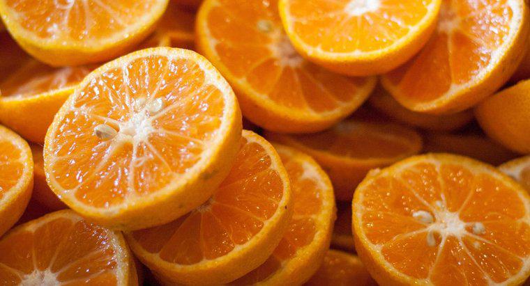 ¿Qué simboliza la fruta naranja?