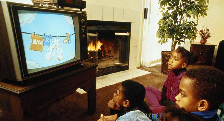 ¿Cuántos hogares tienen televisión por cable?