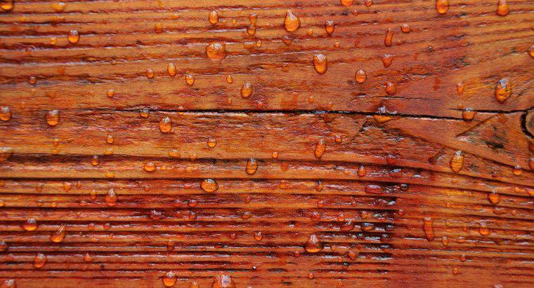 ¿Cuánto tiempo se tarda en secar la mancha de madera?