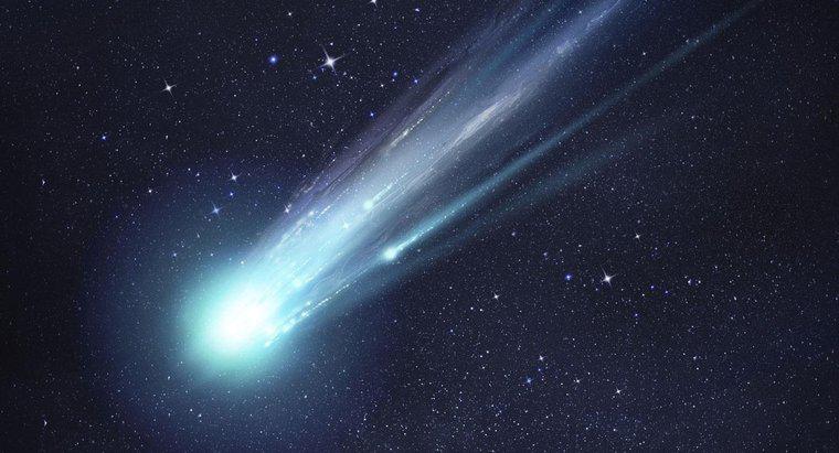 ¿En qué año descubrió Edmond Halley el cometa Halley?
